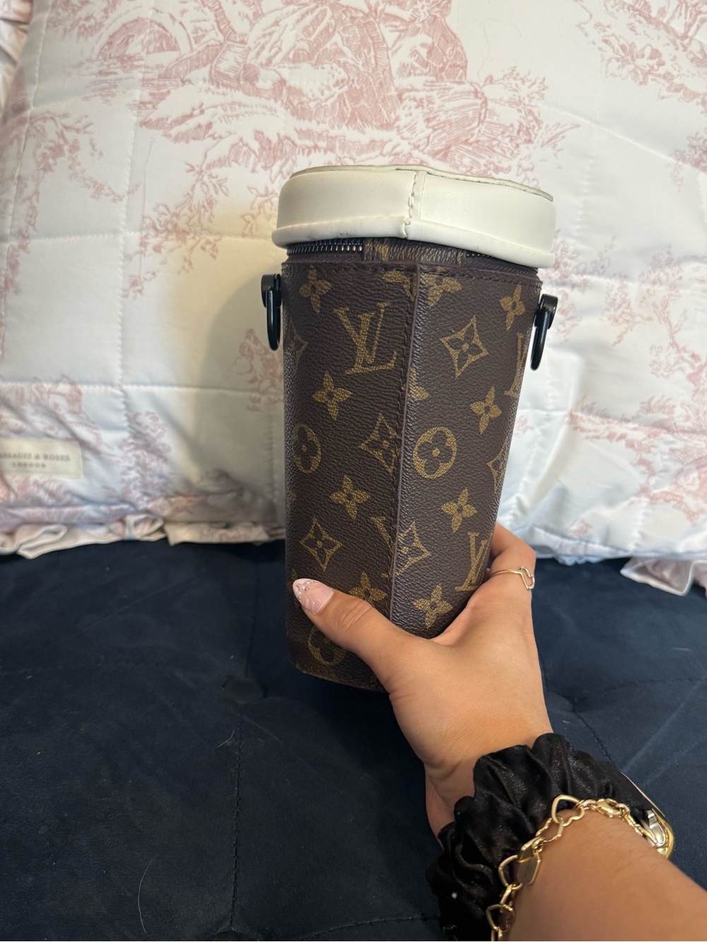 Fashion LV Coffee Bag - Picture 3 of 11